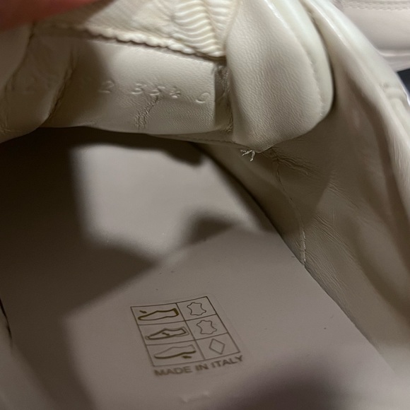 GUCCI SNEAKERS - Picture 5 of 6